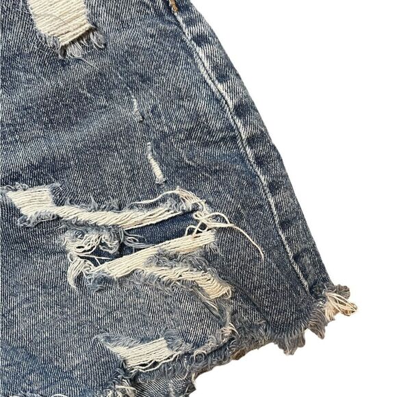 MAURICES Super High Rise Distressed Jean Shorts Size 12 - Picture 4 of 6